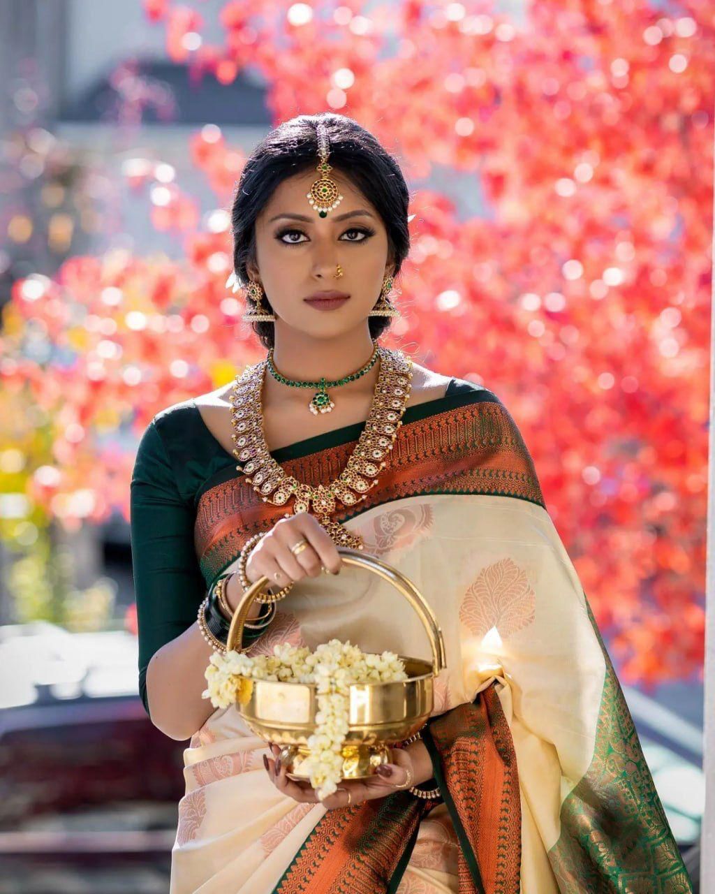 PALM WHITE SILK SAREE